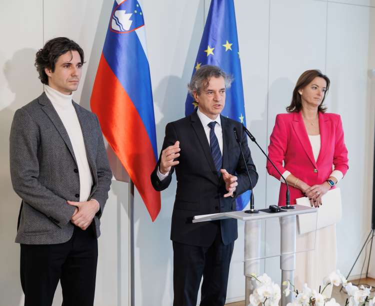 robert-golob, tanja-fajon, luka-mesec