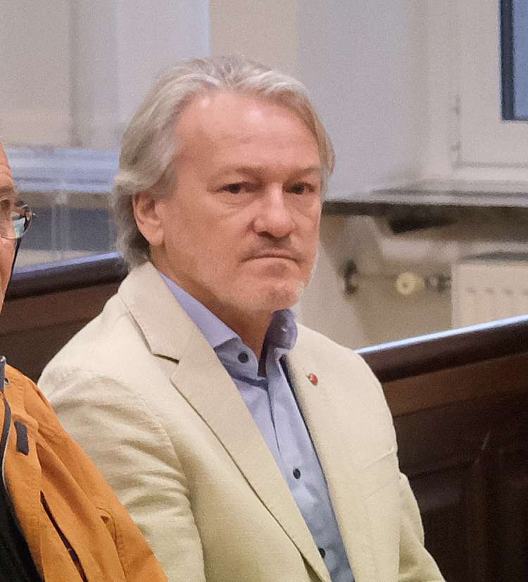Podjetje Medicoengineering je v lasti Igorja Zabreta (na fotografiji) in Tanje Frantar Zabret, nekdanje soproge lobista Boža Dimnika.