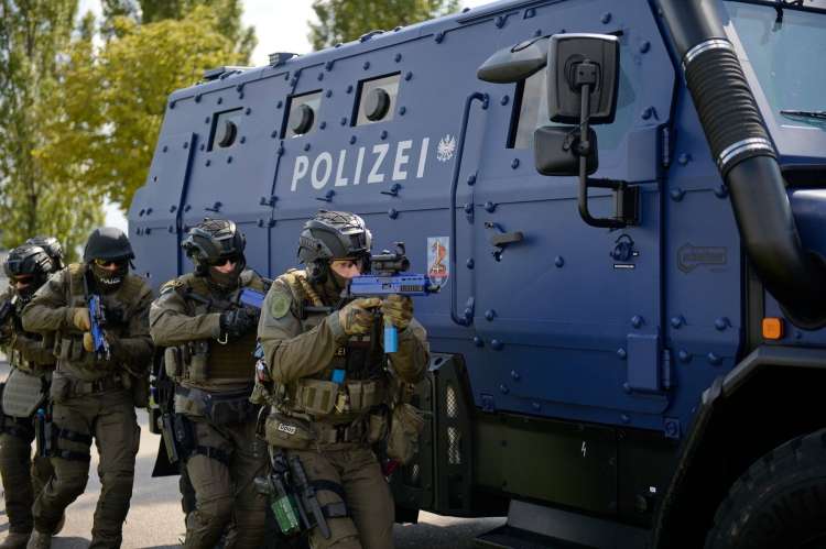 specialna enota kobra, avstrijska policija