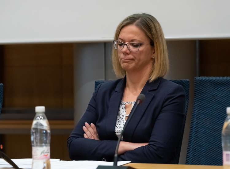sanja ajanovic hovnik m24