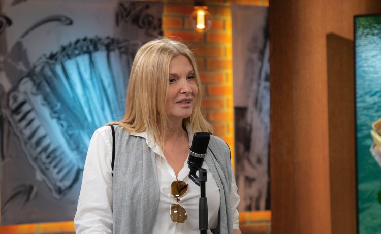Helena Blagne na obisku na Veseljaku.