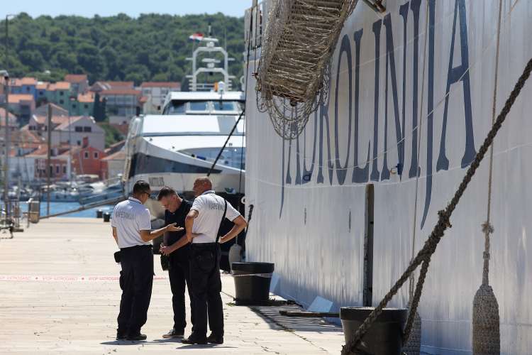 lošinj, nesreča-trajekta, rampa, trajekt-lastovo