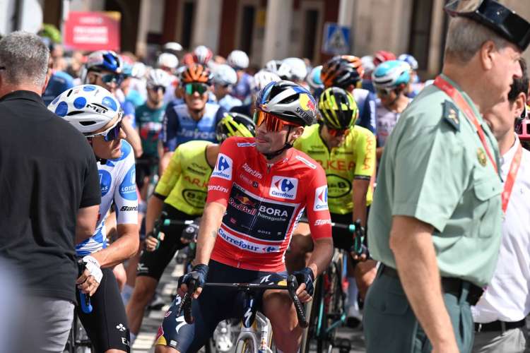 primoz roglic vuelta pm