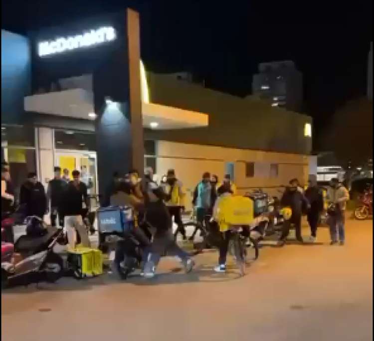 McDonald‘s, pretep, glovo, wolt