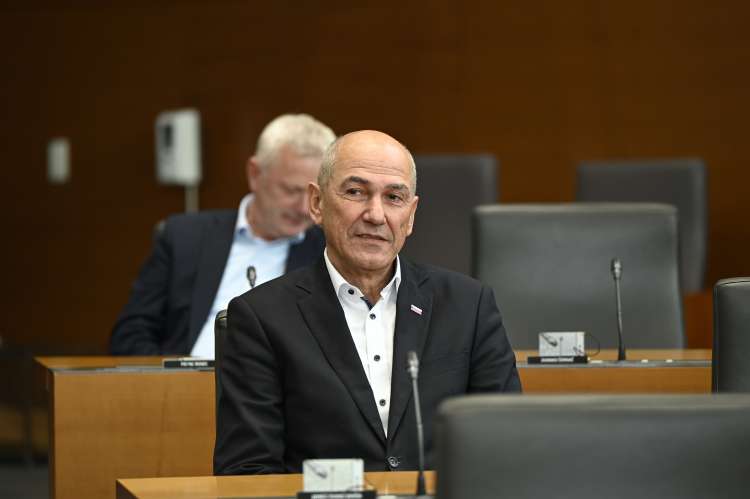 janez janša