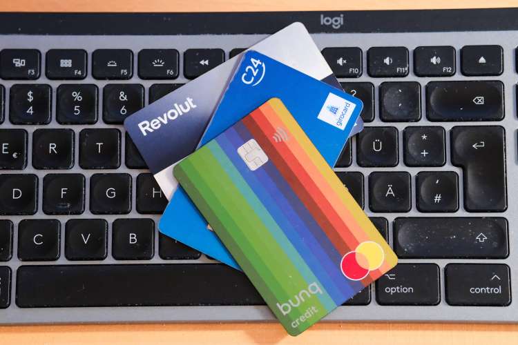 neobanka, revolut, banka, kartice