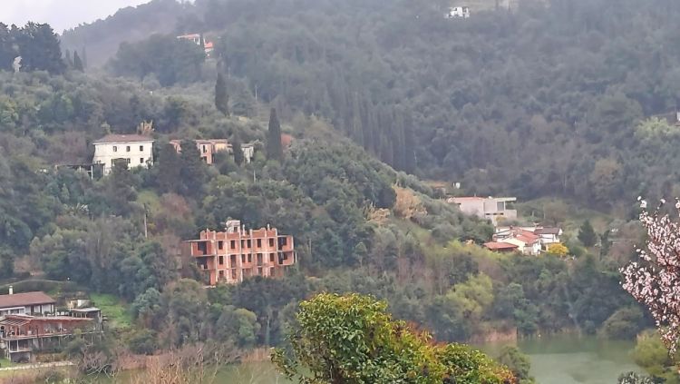 932957_063-vila