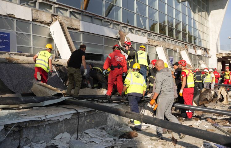 nesreca novi sad nadstresek