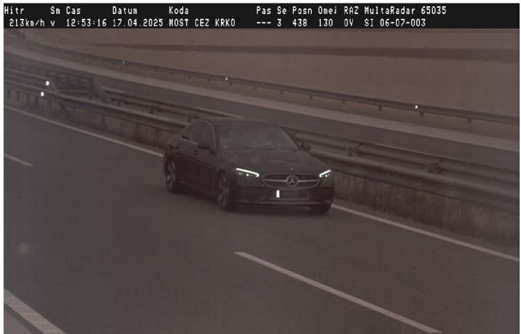 voznik mercedesa, hitrost
