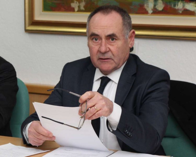 papež