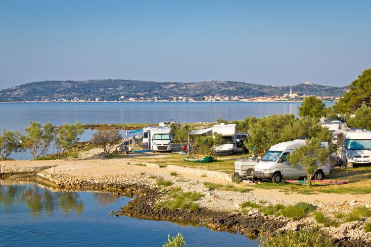 kamp betina, murter