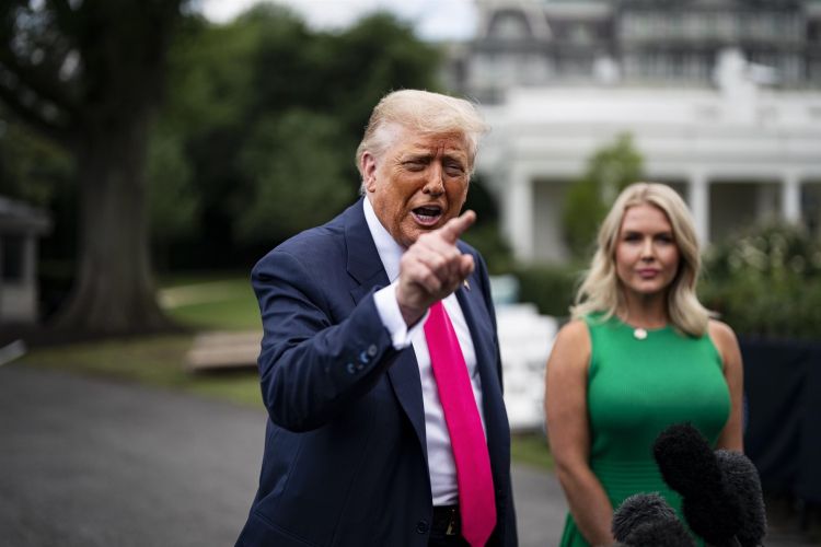 donald trump, Karoline Leavitt