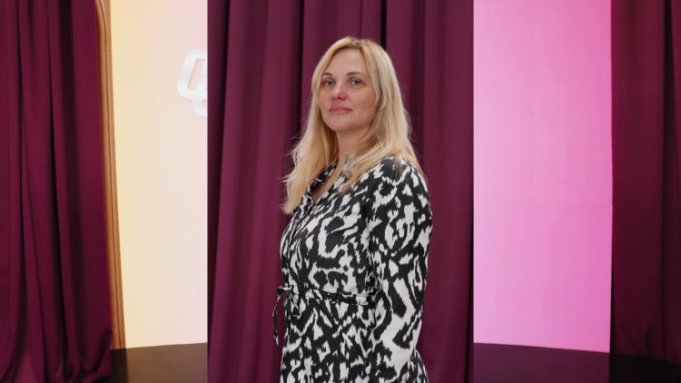 LL_Preobrazba_S01_EP1 - Katja FULL.00_16_17_13.Still010.png