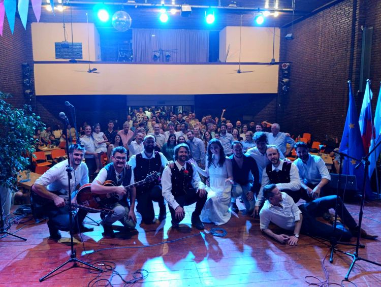 ansambel-kerlci-v-argentini