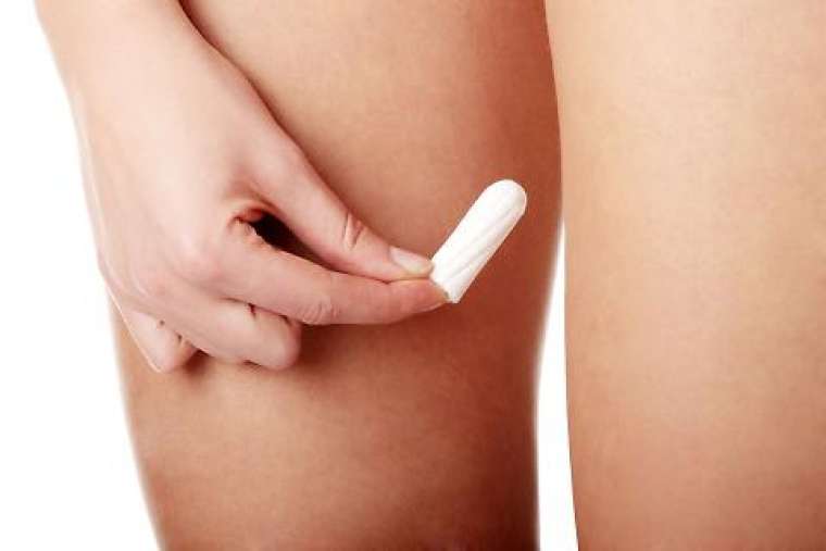 Tamponi namočeni v vodki so med najstniki iz dneva v dan bolj priljubljeni.