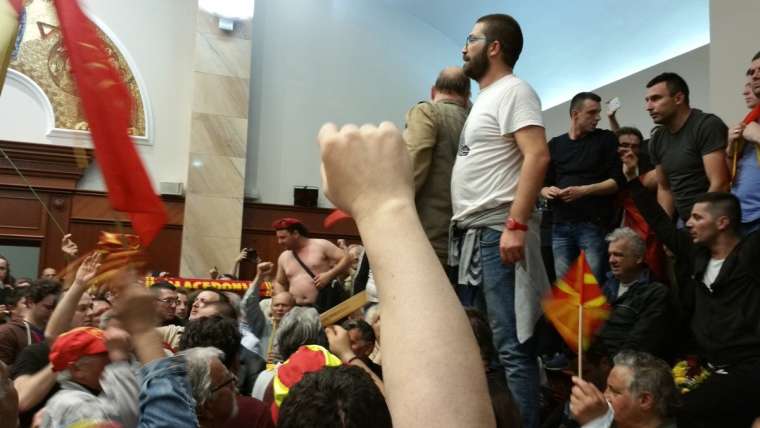 makedonija-parlament-vdor_tw6