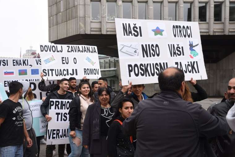 romi-protest-ljubljana-vlada-parlament_bobo7