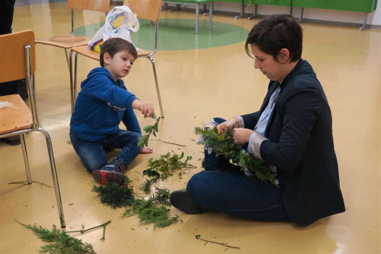 KNJIŽNICA BREŽICE DELAVNICA ADVENT