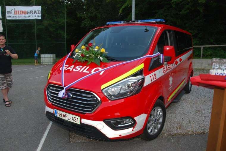Novo gasilsko vozilo v Stranski vasi pri Semiču