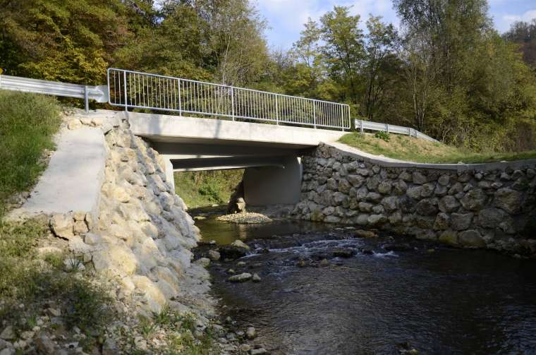 V Anžah obnovili še en most