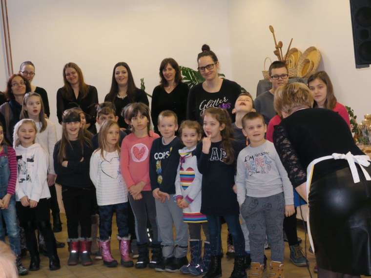Triindvajseta razstava suhokranjskih dobrot Društva kmečkih žena Suha krajina – Žužemberk