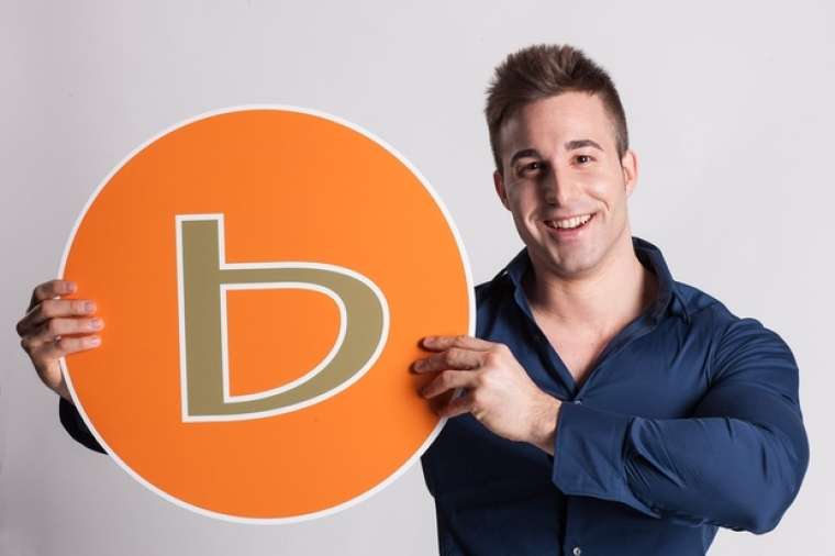 Rene je sodeloval v resničnostnem šovu Bar.