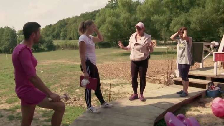 Zasačena Simona napoveduje maščevanje.