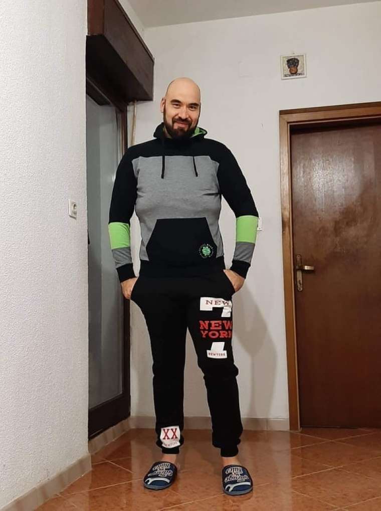 Takšen je Aleš danes.