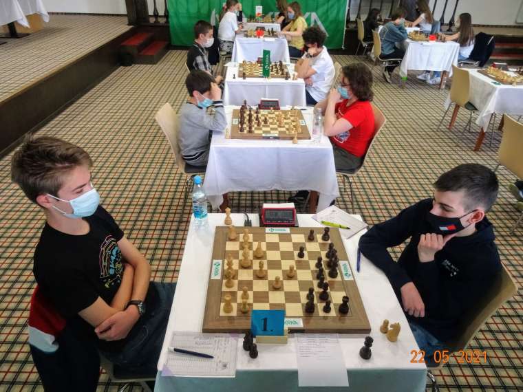 ekipno-državno-šahovsko-prvenstvo-do-16-let
