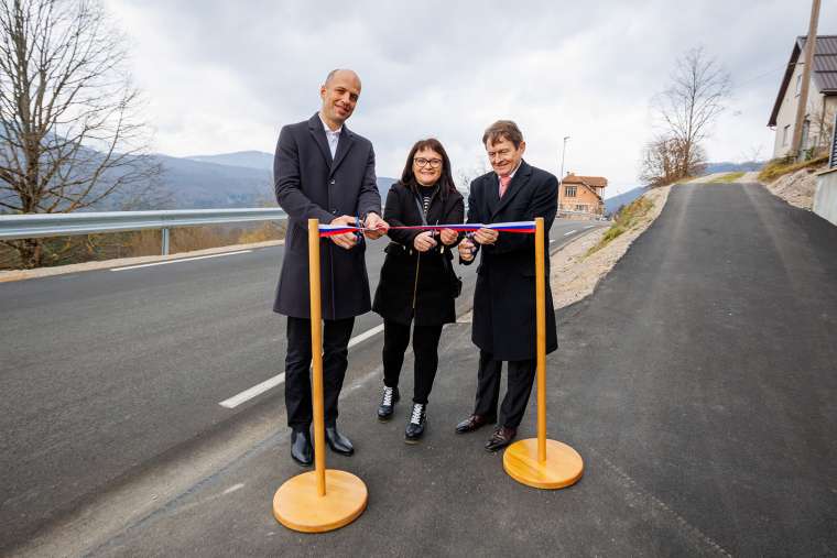 odprtje-obnovljene-regionalne-ceste-med-starim-trgom-ob-kolpi-in-predgradom