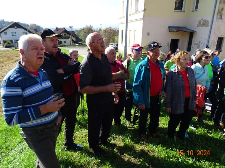 pohod-spoznavajmo-dolenjsko-v-organizaciji-du-prečna