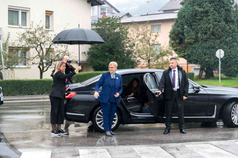 obisk-predsednice-rs-podružnične-šole-štrekljevec