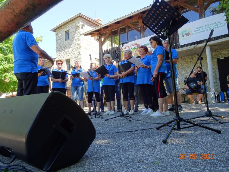 srecanje-upokojencev, miklavz