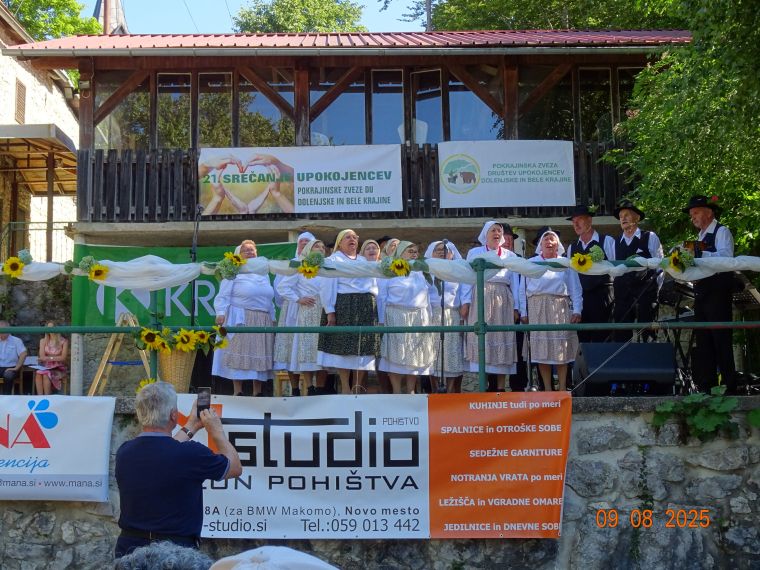 srecanje-upokojencev, miklavz