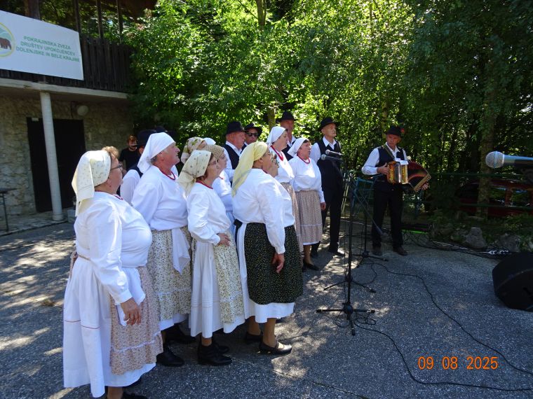 srecanje-upokojencev, miklavz