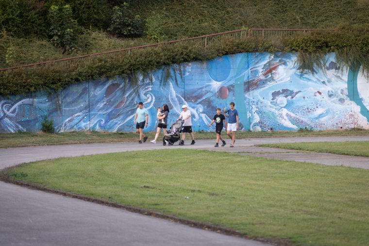 Najbolj uporabljeni deli območja so bili prostor ob košarkarskem igrišču in asfaltirani krog