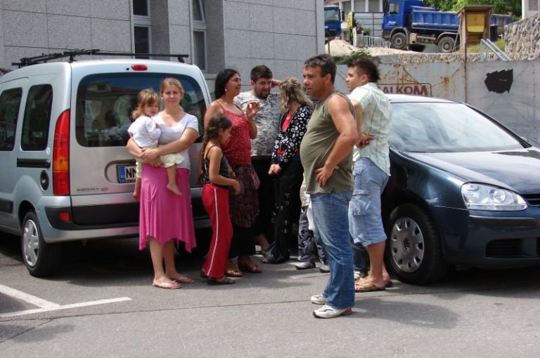 vztrajajo.jpg