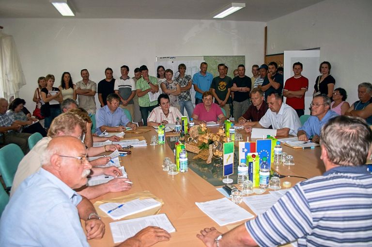 zuzemberska_seja.jpg