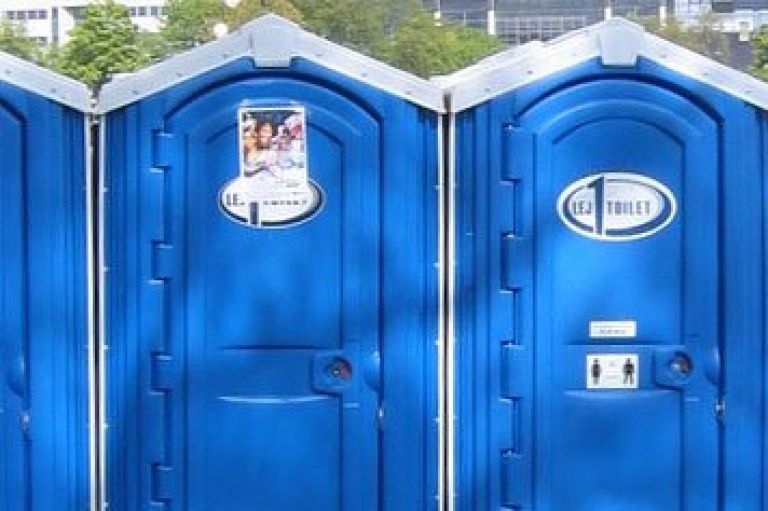 wc.jpg