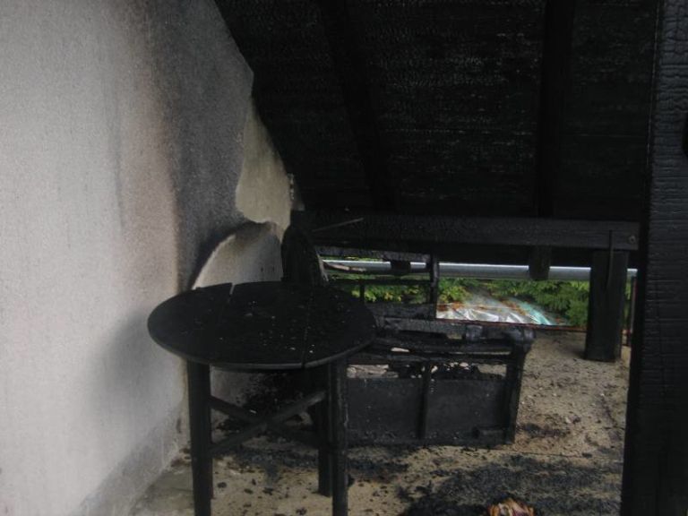 pozar_hise_gumberk_004.jpg