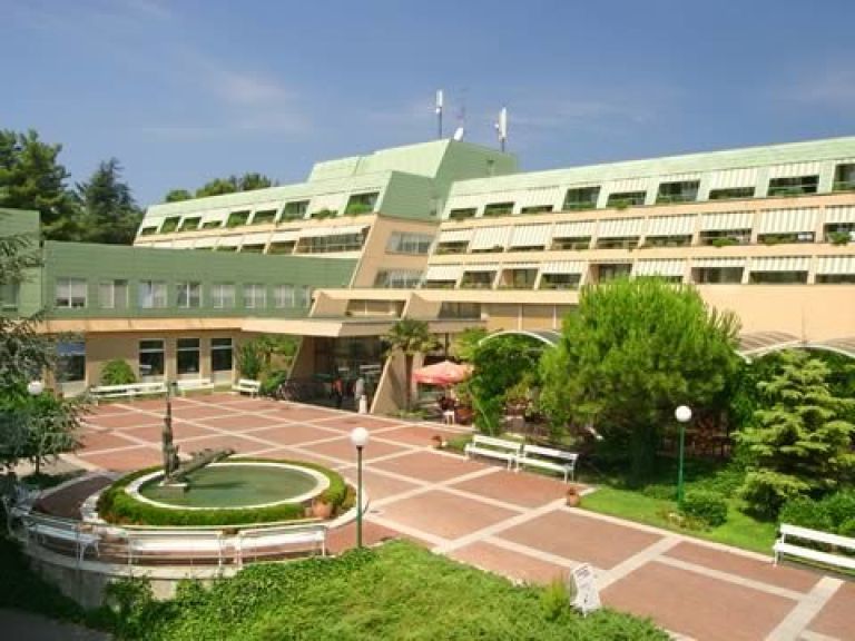hotel_svoboda.jpg