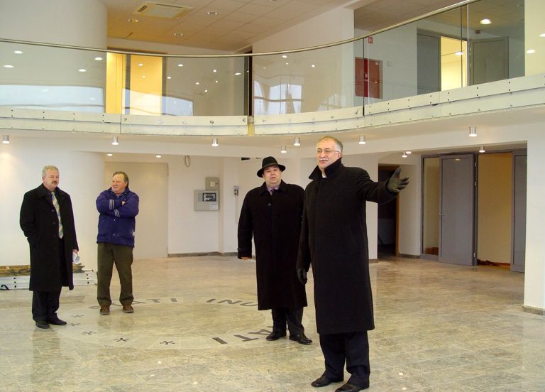 sentjkcenter.jpg