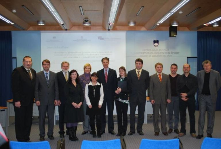 minister_z_direktorji_in__c5_beupani_1_.jpg