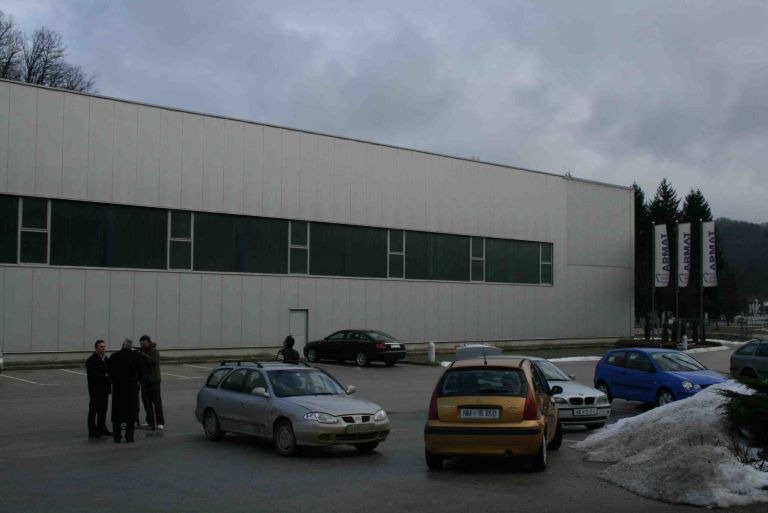 armat_v_krmelju.jpg