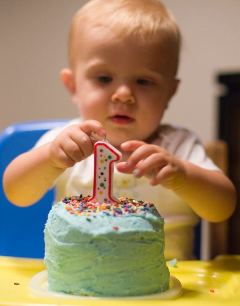 1st_bday_candle.jpg