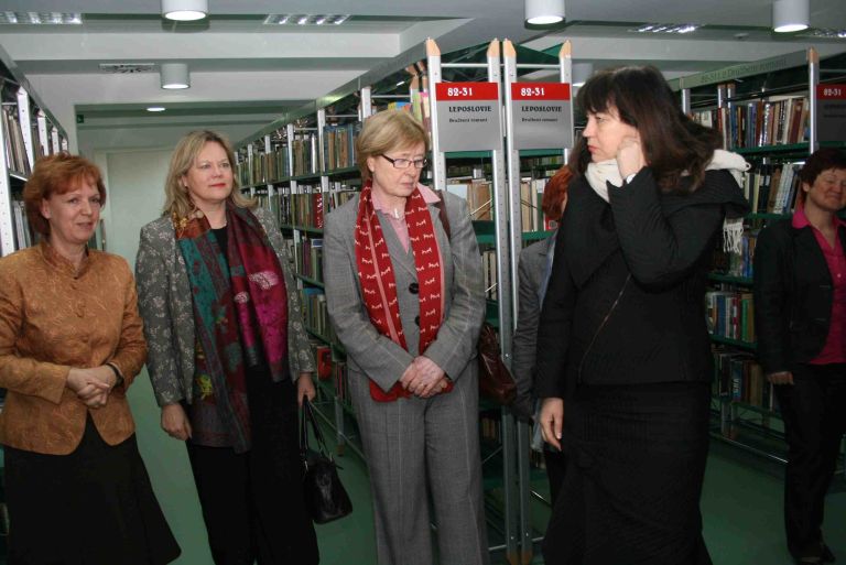 direktorica_knjiznice_ida_tusar_je_ambasadorke.jpg