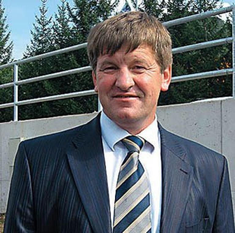 bogovic_sq.jpg