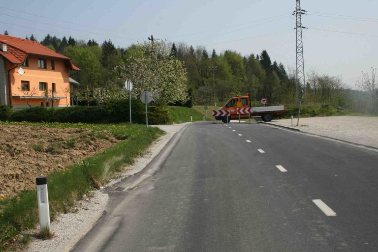 deluje_kotr_polovicna_zapora.jpg