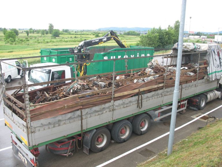 obre_je_radioaktivna_kovina_27052009_s01.jpg
