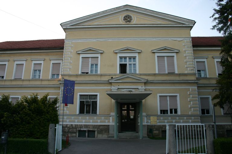 splosna_bolnisnica_brezice__3_.jpg